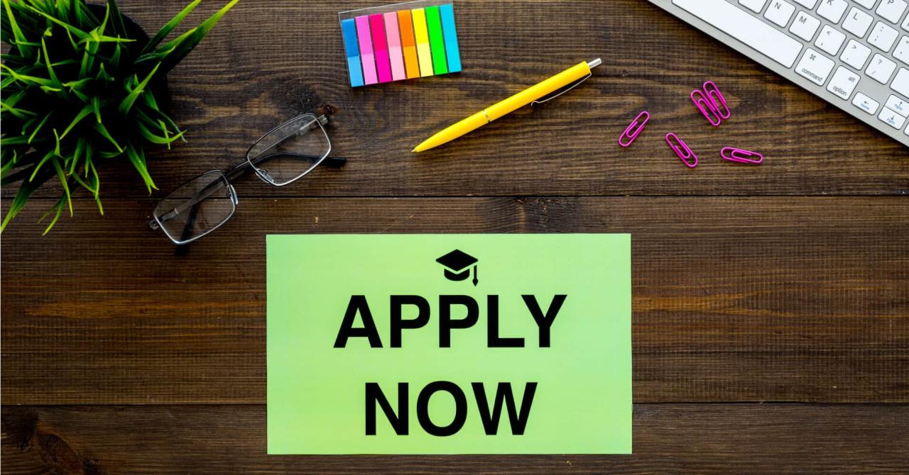 APPLY NOW made with marker and man's hand 23431709 Stock Photo at Vecteezy